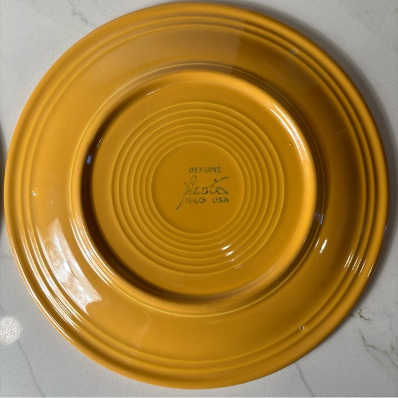 2 Fiesta Ware Original Turquoise, Yellow Plate 9 1/2” Fiestaware Vintage - Picture 6 of 6